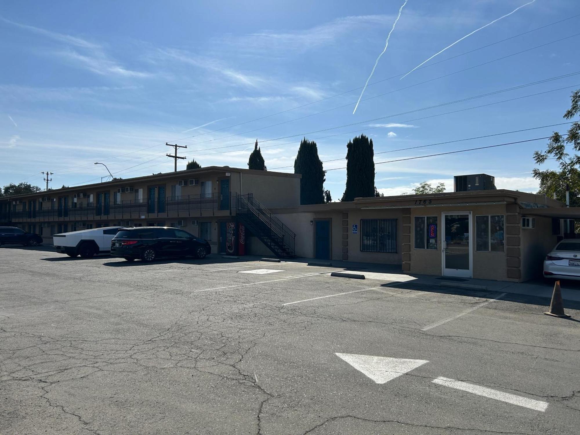 Motel 6 Selma, Ca エクステリア 写真
